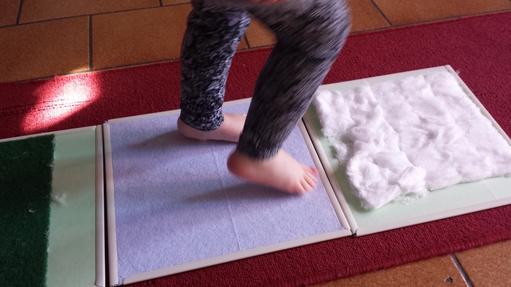 TAPIS SENSORIEL MONTESSORI